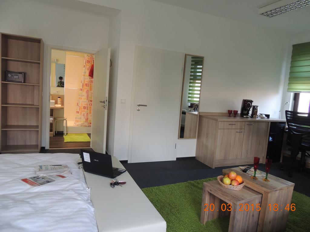 Ratsstube Blasius Hotel Мерциг Екстериор снимка
