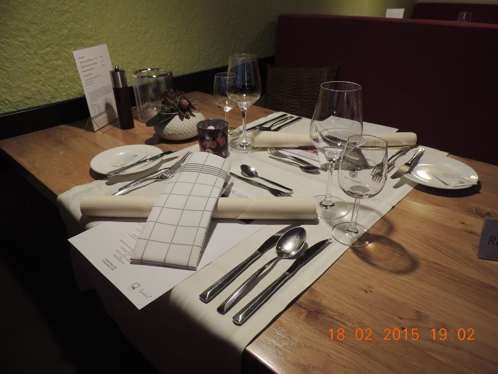 Ratsstube Blasius Hotel Мерциг Екстериор снимка