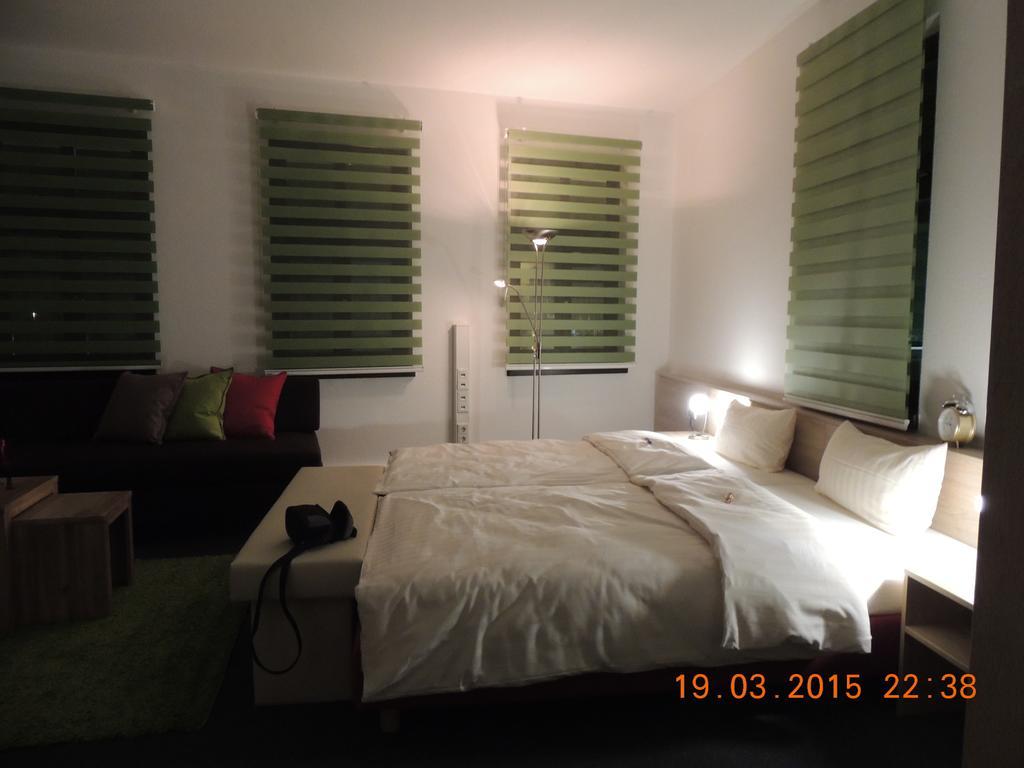 Ratsstube Blasius Hotel Мерциг Стая снимка