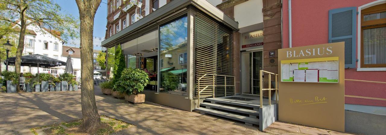 Ratsstube Blasius Hotel Мерциг Екстериор снимка